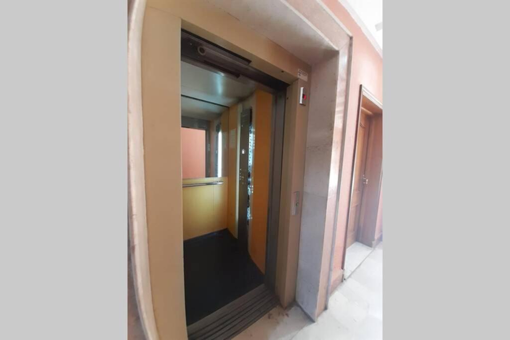 Hivernage - Stylish Apt In The Heart Of The City Marrakesh Eksteriør billede